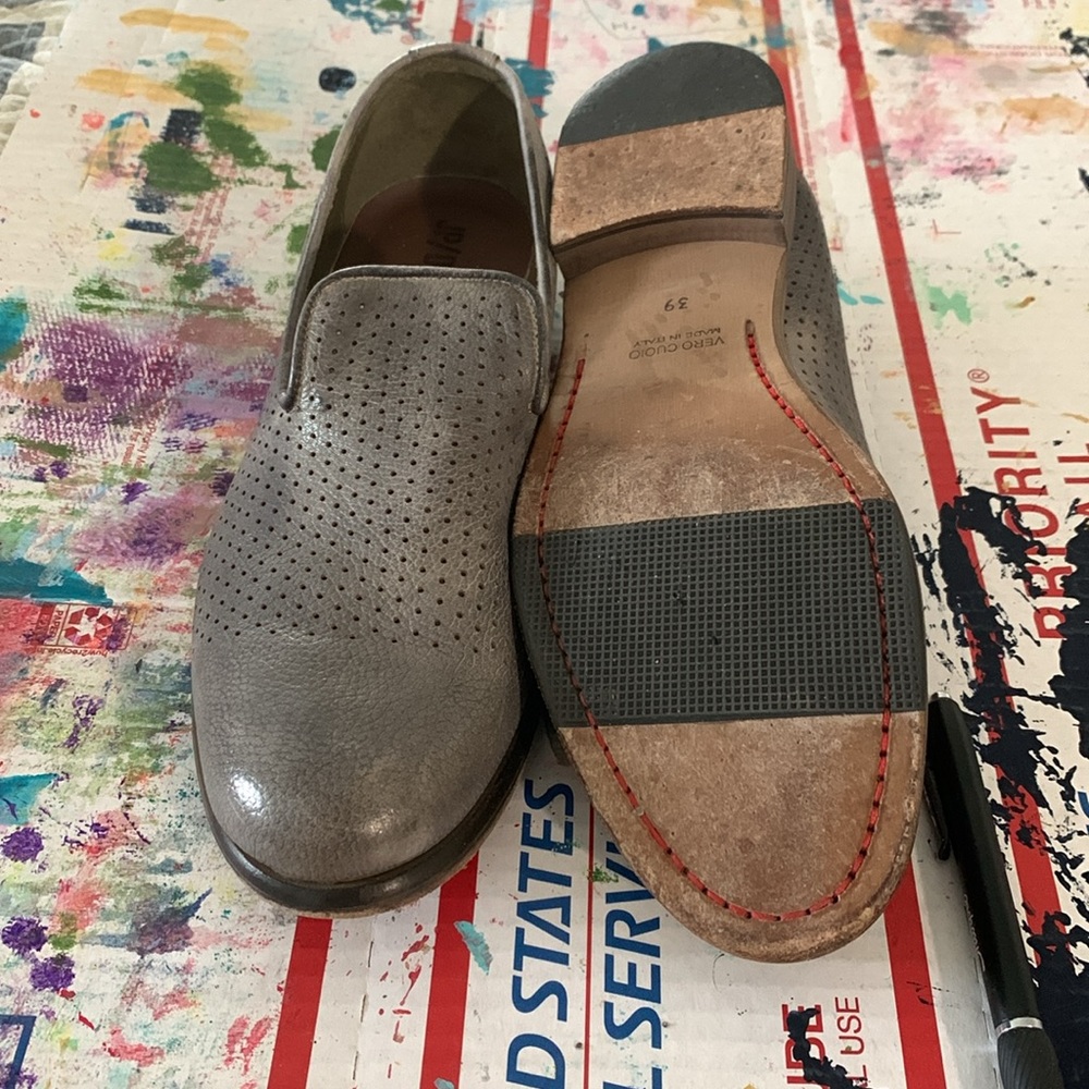 Italian Leather - Picture 2 of 3